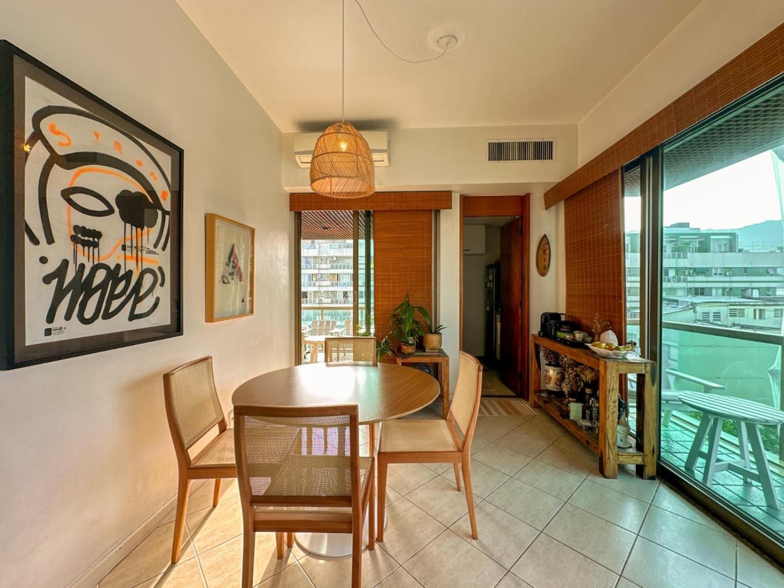 Tiffanys Ipanema - Apto 605 Apartamento *