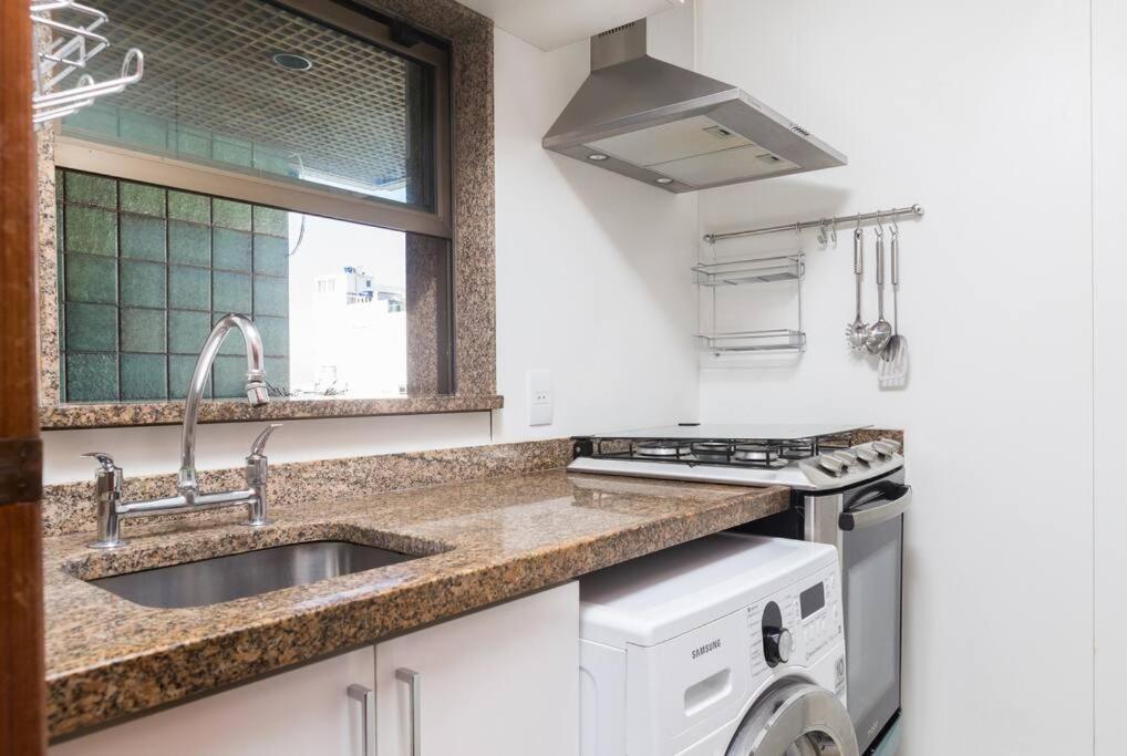 Tiffanys Ipanema - Apto 605 Apartamento *